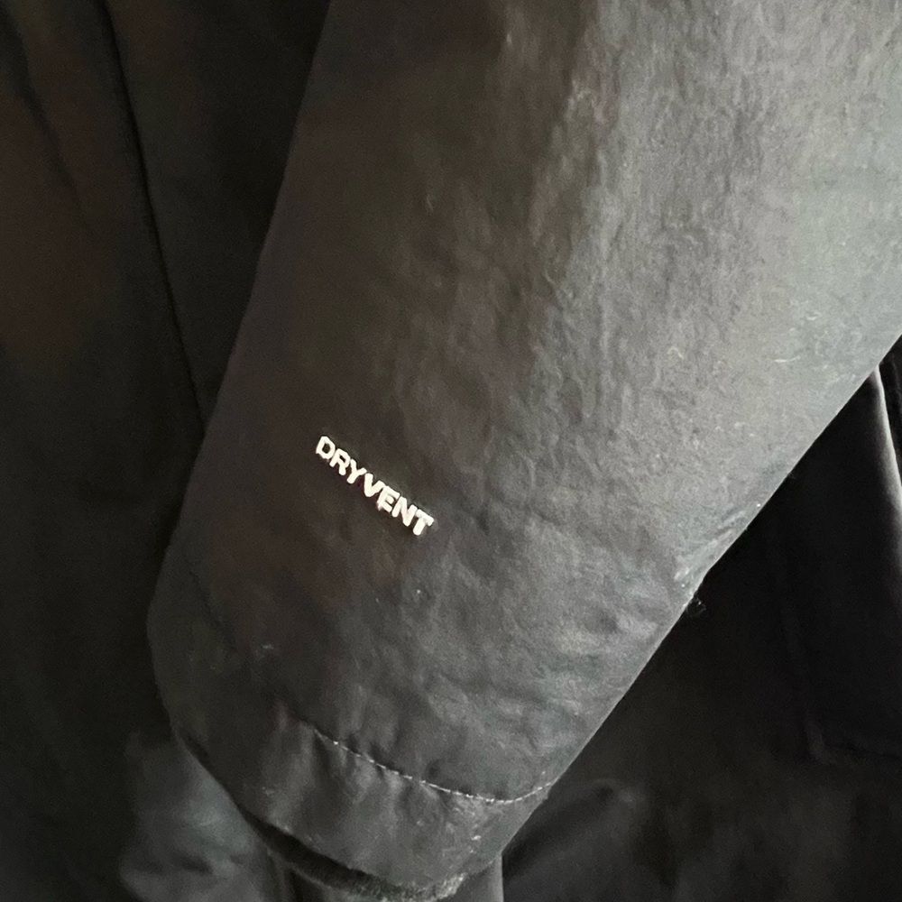 The North Face Women’s Parka Black - Picture 12 of 16